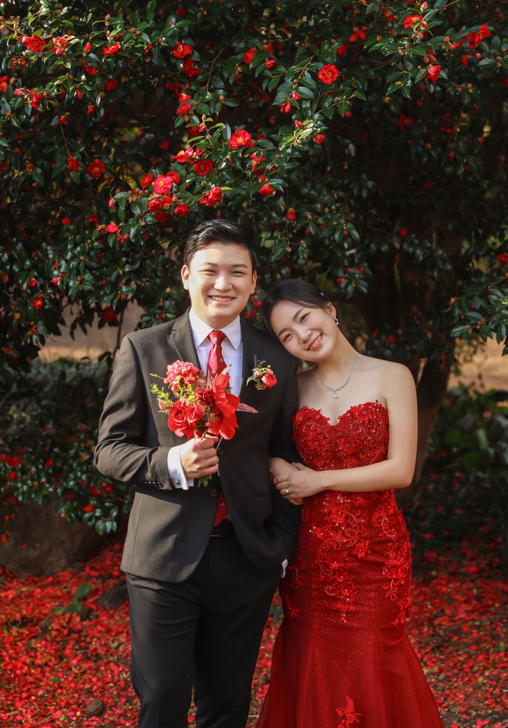 Jeju Prewedding Photoshoot At Saebyeoul Oreum, Camellia Hill Botanic Gardens And Hyeopjae Beach